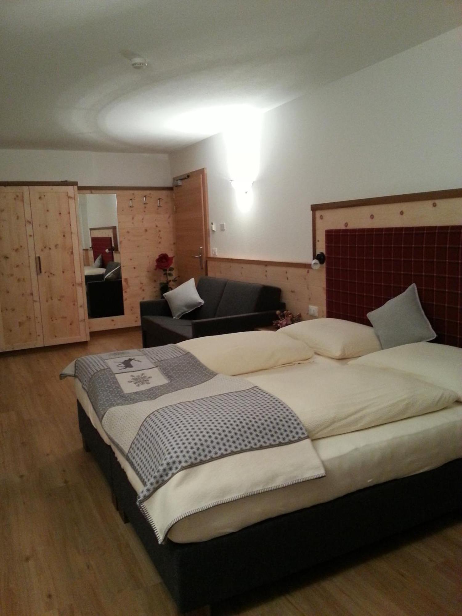 Hotel Alcialc La Valle Buitenkant foto